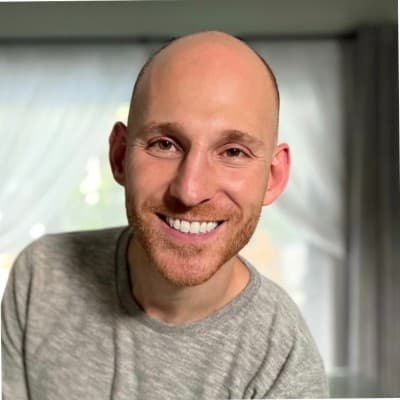 Portrait of Tom Trocola-Barone